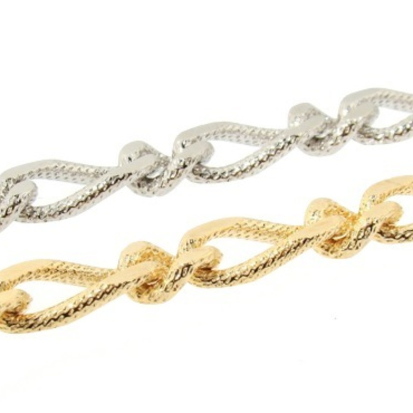 Etched Figaro Chain Necklace - Picture 3 of 3